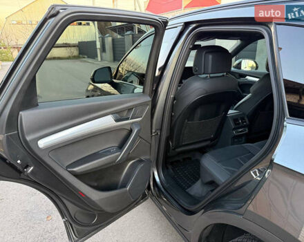 Серый Ауди Ку 5, объемом двигателя 1.98 л и пробегом 12 тыс. км за 46000 $, фото 12 на Automoto.ua