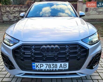 Сірий Ауді Ку 5, об'ємом двигуна 1.98 л та пробігом 13 тис. км за 47000 $, фото 4 на Automoto.ua