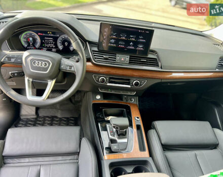 Серый Ауди Ку 5, объемом двигателя 1.98 л и пробегом 3 тыс. км за 52900 $, фото 24 на Automoto.ua