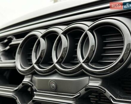 Серый Ауди Ку 5, объемом двигателя 1.98 л и пробегом 14 тыс. км за 57999 $, фото 4 на Automoto.ua