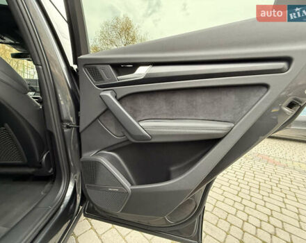 Сірий Ауді Ку 5, об'ємом двигуна 1.98 л та пробігом 12 тис. км за 58100 $, фото 40 на Automoto.ua