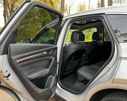 Серый Ауди Ку 5, объемом двигателя 2 л и пробегом 35 тыс. км за 41490 $, фото 15 на Automoto.ua