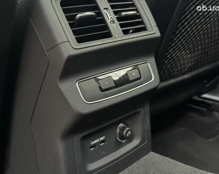 Серый Ауди Ку 5, объемом двигателя 2 л и пробегом 35 тыс. км за 41490 $, фото 14 на Automoto.ua