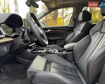 Серый Ауди Ку 5, объемом двигателя 2 л и пробегом 35 тыс. км за 41490 $, фото 24 на Automoto.ua
