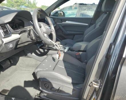 Ауди Ку 5 2025 в Виннице на Automoto.ua Серый Ауди Ку 5, объемом двигателя 2 л и пробегом 4 тыс. км за 20000 $, фото 6 на Automoto.ua