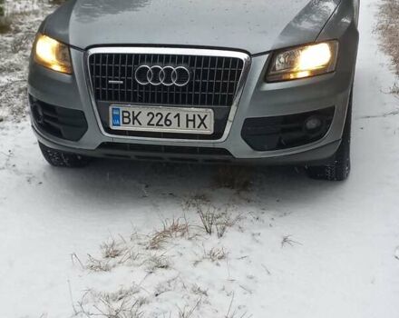Серый Ауди Ку 5, объемом двигателя 2 л и пробегом 214 тыс. км за 11000 $, фото 1 на Automoto.ua