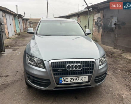 Сірий Ауді Ку 5, об'ємом двигуна 2 л та пробігом 284 тис. км за 15000 $, фото 1 на Automoto.ua