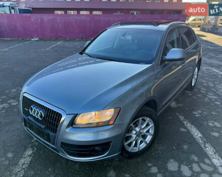 Серый Ауди Ку 5, объемом двигателя 2 л и пробегом 213 тыс. км за 9999 $, фото 1 на Automoto.ua