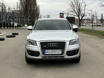 Ауди Ку 5 2011 в Харькове на Automoto.ua Серый Ауди Ку 5, объемом двигателя 2 л и пробегом 245 тыс. км за 11700 $, фото 1 на Automoto.ua