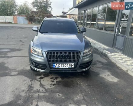 Серый Ауди Ку 5, объемом двигателя 1.98 л и пробегом 235 тыс. км за 13400 $, фото 1 на Automoto.ua