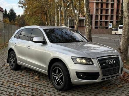 Ауди Ку 5 2011 в Мукачеве на Automoto.ua Серый Ауди Ку 5, объемом двигателя 2 л и пробегом 270 тыс. км за 15500 $, фото 1 на Automoto.ua