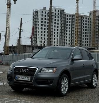 Серый Ауди Ку 5, объемом двигателя 1.98 л и пробегом 175 тыс. км за 12500 $, фото 1 на Automoto.ua