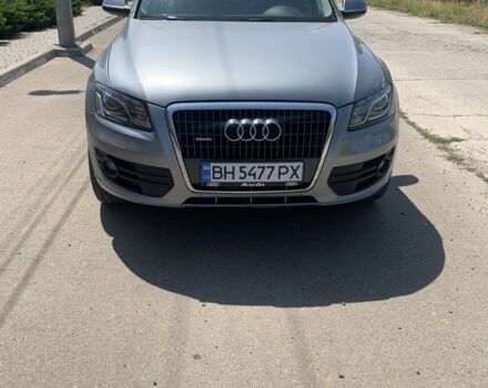 Сірий Ауді Ку 5, об'ємом двигуна 2 л та пробігом 3 тис. км за 18000 $, фото 1 на Automoto.ua