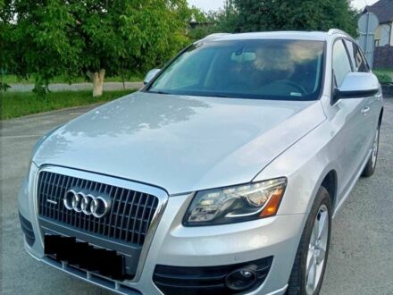Серый Ауди Ку 5, объемом двигателя 2 л и пробегом 210 тыс. км за 10000 $, фото 1 на Automoto.ua