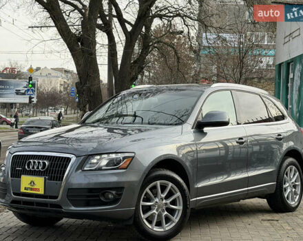 Серый Ауди Ку 5, объемом двигателя 2 л и пробегом 263 тыс. км за 12500 $, фото 1 на Automoto.ua