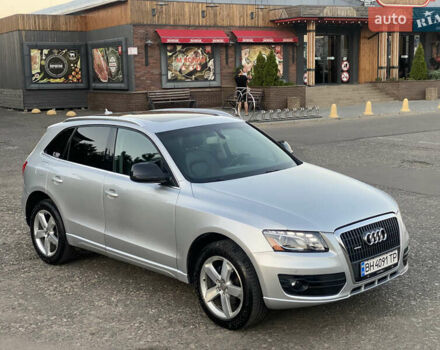 Серый Ауди Ку 5, объемом двигателя 1.98 л и пробегом 260 тыс. км за 11400 $, фото 1 на Automoto.ua