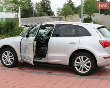 Серый Ауди Ку 5, объемом двигателя 1.98 л и пробегом 334 тыс. км за 8700 $, фото 1 на Automoto.ua