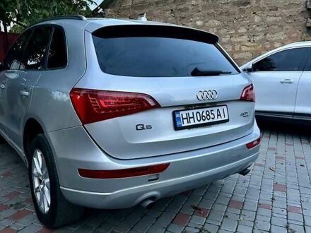 Ауди Ку 5 2011 в Одессе на Automoto.ua Серый Ауди Ку 5, объемом двигателя 2 л и пробегом 304 тыс. км за 9000 $, фото 1 на Automoto.ua
