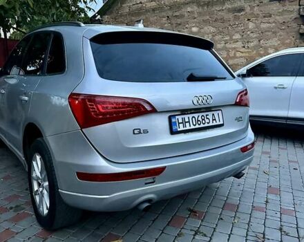 Сірий Ауді Ку 5, об'ємом двигуна 2 л та пробігом 304 тис. км за 9000 $, фото 1 на Automoto.ua