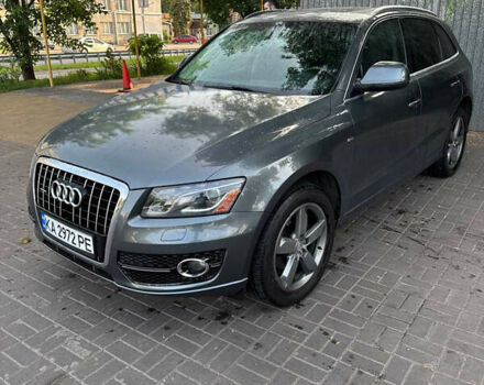 Серый Ауди Ку 5, объемом двигателя 3.2 л и пробегом 215 тыс. км за 13000 $, фото 1 на Automoto.ua