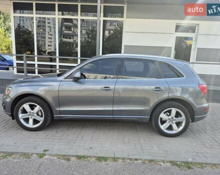 Сірий Ауді Ку 5, об'ємом двигуна 2 л та пробігом 185 тис. км за 10999 $, фото 1 на Automoto.ua