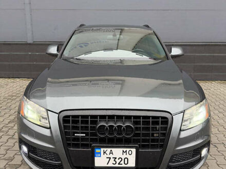 Серый Ауди Ку 5, объемом двигателя 3.2 л и пробегом 250 тыс. км за 13000 $, фото 1 на Automoto.ua