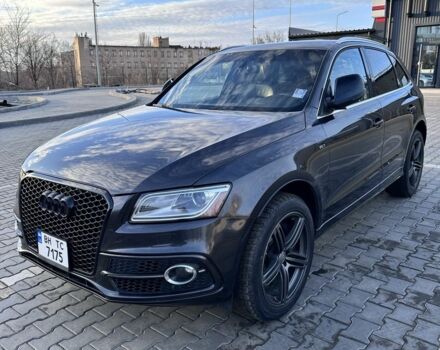 Серый Ауди Ку 5, объемом двигателя 3 л и пробегом 150 тыс. км за 18300 $, фото 1 на Automoto.ua