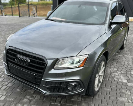 Серый Ауди Ку 5, объемом двигателя 3 л и пробегом 196 тыс. км за 14999 $, фото 1 на Automoto.ua