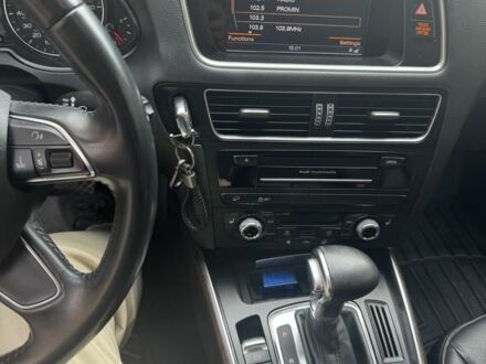 Сірий Ауді Ку 5, об'ємом двигуна 2 л та пробігом 180 тис. км за 15800 $, фото 1 на Automoto.ua