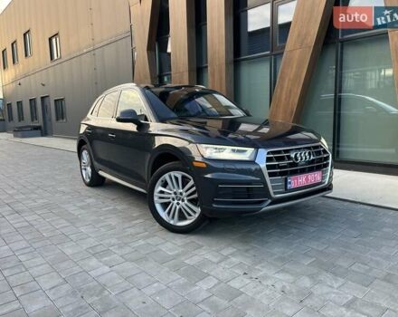 Серый Ауди Ку 5, объемом двигателя 2 л и пробегом 163 тыс. км за 24800 $, фото 1 на Automoto.ua