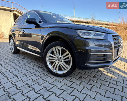 Серый Ауди Ку 5, объемом двигателя 1.98 л и пробегом 85 тыс. км за 26400 $, фото 1 на Automoto.ua