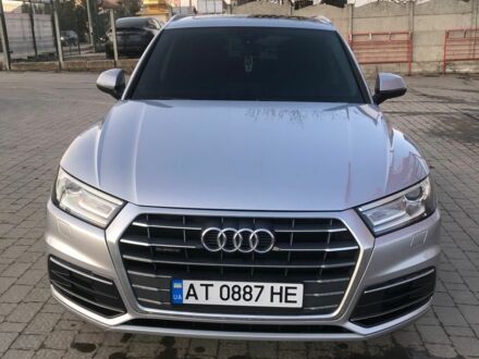 Серый Ауди Ку 5, объемом двигателя 1.98 л и пробегом 170 тыс. км за 23400 $, фото 1 на Automoto.ua