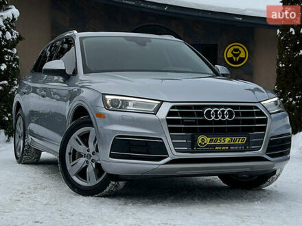 Сірий Ауді Ку 5, об'ємом двигуна 2 л та пробігом 107 тис. км за 27900 $, фото 1 на Automoto.ua