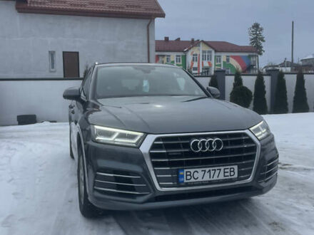 Сірий Ауді Ку 5, об'ємом двигуна 1.97 л та пробігом 285 тис. км за 27400 $, фото 1 на Automoto.ua