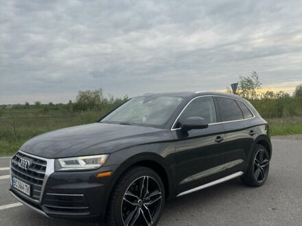 Серый Ауди Ку 5, объемом двигателя 1.98 л и пробегом 180 тыс. км за 24500 $, фото 1 на Automoto.ua