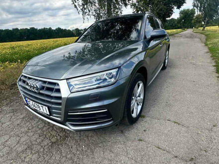 Серый Ауди Ку 5, объемом двигателя 2 л и пробегом 168 тыс. км за 28300 $, фото 1 на Automoto.ua