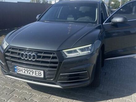 Серый Ауди Ку 5, объемом двигателя 1.98 л и пробегом 240 тыс. км за 25500 $, фото 1 на Automoto.ua