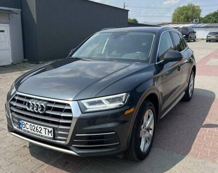 Серый Ауди Ку 5, объемом двигателя 1.98 л и пробегом 118 тыс. км за 24950 $, фото 1 на Automoto.ua