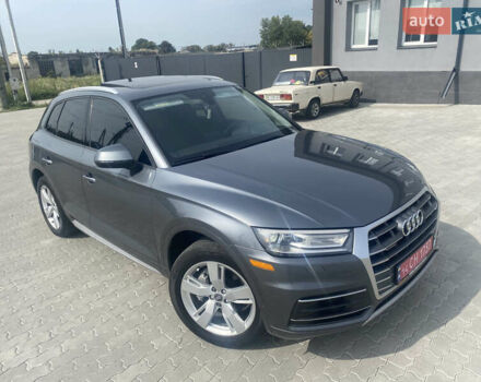 Сірий Ауді Ку 5, об'ємом двигуна 2 л та пробігом 210 тис. км за 21600 $, фото 1 на Automoto.ua