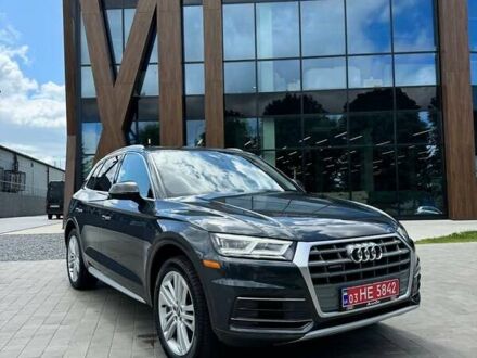 Ауди Ку 5 2018 в Луцке на Automoto.ua Серый Ауди Ку 5, объемом двигателя 2 л и пробегом 156 тыс. км за 23300 $, фото 1 на Automoto.ua