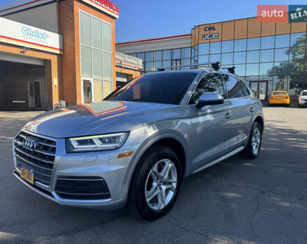 Сірий Ауді Ку 5, об'ємом двигуна 2 л та пробігом 77 тис. км за 26500 $, фото 1 на Automoto.ua