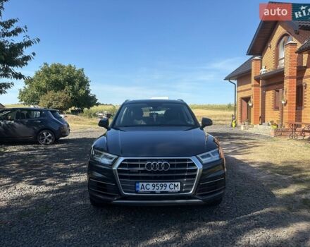 Серый Ауди Ку 5, объемом двигателя 1.98 л и пробегом 109 тыс. км за 23000 $, фото 1 на Automoto.ua