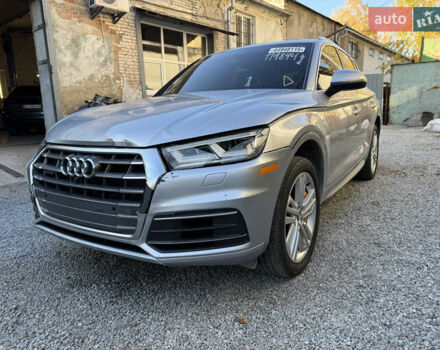 Сірий Ауді Ку 5, об'ємом двигуна 2 л та пробігом 148 тис. км за 20550 $, фото 1 на Automoto.ua