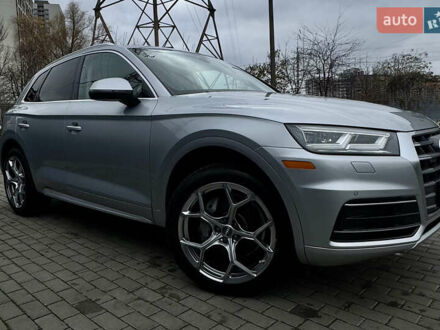 Сірий Ауді Ку 5, об'ємом двигуна 1.99 л та пробігом 84 тис. км за 31000 $, фото 1 на Automoto.ua