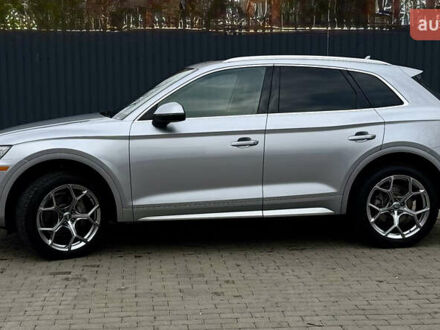 Серый Ауди Ку 5, объемом двигателя 1.98 л и пробегом 84 тыс. км за 29500 $, фото 1 на Automoto.ua