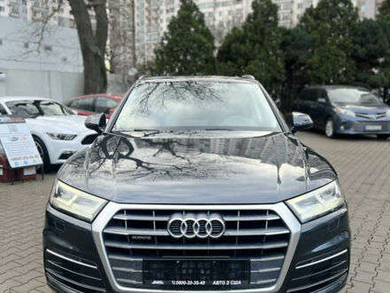 Сірий Ауді Ку 5, об'ємом двигуна 2 л та пробігом 67 тис. км за 28500 $, фото 1 на Automoto.ua