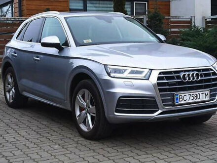 Ауди Ку 5 2019 в Луцке на Automoto.ua Серый Ауди Ку 5, объемом двигателя 1.98 л и пробегом 68 тыс. км за 31200 $, фото 1 на Automoto.ua