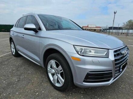 Серый Ауди Ку 5, объемом двигателя 2 л и пробегом 118 тыс. км за 17000 $, фото 1 на Automoto.ua