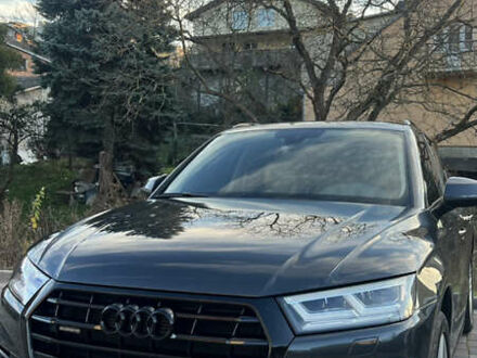 Сірий Ауді Ку 5, об'ємом двигуна 1.98 л та пробігом 116 тис. км за 28700 $, фото 1 на Automoto.ua