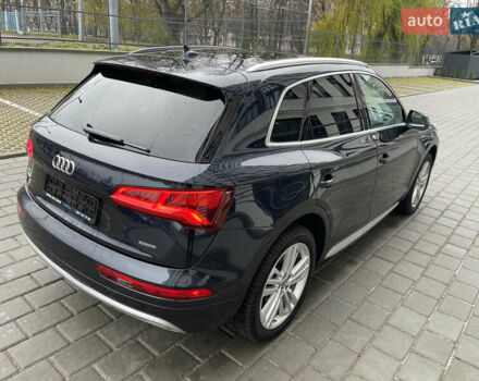 Сірий Ауді Ку 5, об'ємом двигуна 2 л та пробігом 300 тис. км за 21000 $, фото 1 на Automoto.ua